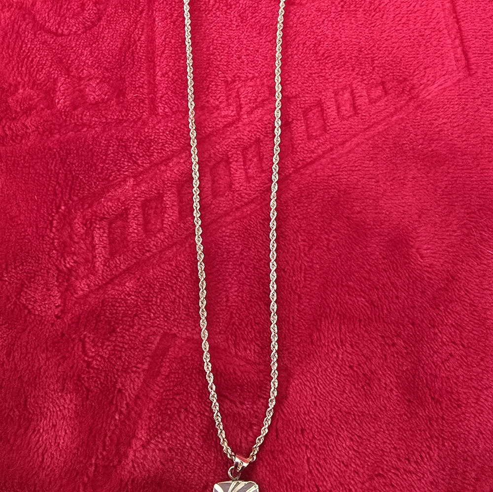 14k Solid Gold Jade Swan Necklace and Earrings Set - Picture 3 of 7